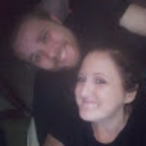 Profile Picture of Daniel and stephani Dobbs (@doubleds1990) on Poshmark