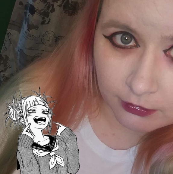 Profile Picture of Sarah Risley (@bansheeavs) on Poshmark