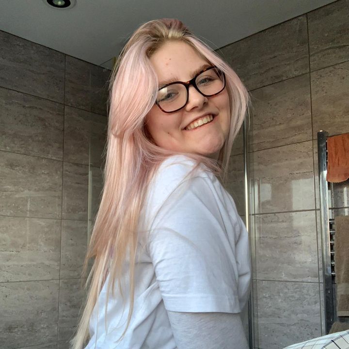 amy - Tiktok Profile Picture of amy (@_amywitheyx) on Tiktok