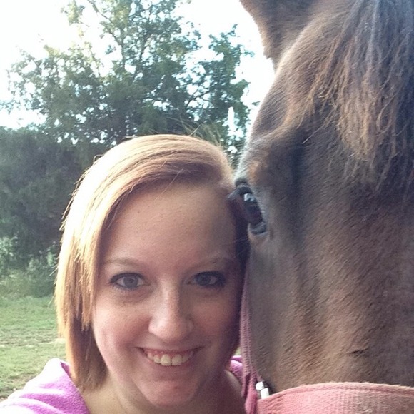 Lyndsie Masey - Poshmark Profile Picture of Lyndsie Masey (@lyndsiemarie20) on Poshmark