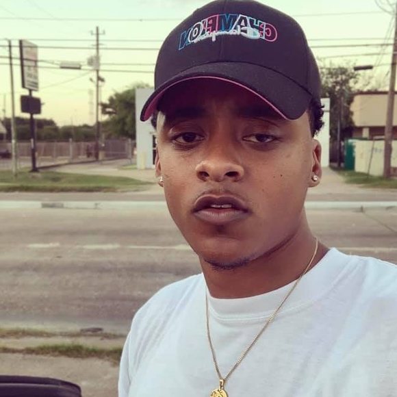 Profile Picture of Shane Ferrier (@ferrier_shane) on Poshmark