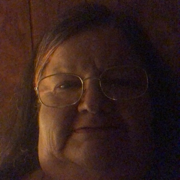 Profile Picture of Sue Zerges (@froggysmz321) on Poshmark