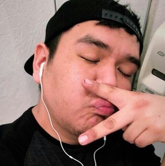 Profile Picture of Darrell Chavez (@dchavez654) on Poshmark