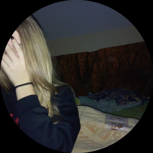 Profile Picture of Bumblebeesg Bumblebeesg (@bumblebee1666) on Poshmark