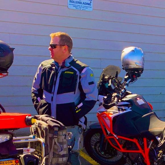 Profile Picture of Jeff Fowler (@fowler1133) on Poshmark