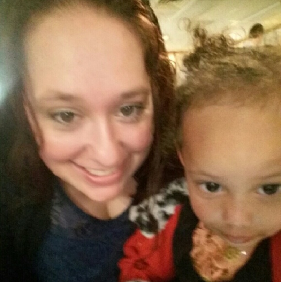 Amanda Ridenour - Poshmark Profile Picture of Amanda Ridenour (@amanda0830) on Poshmark