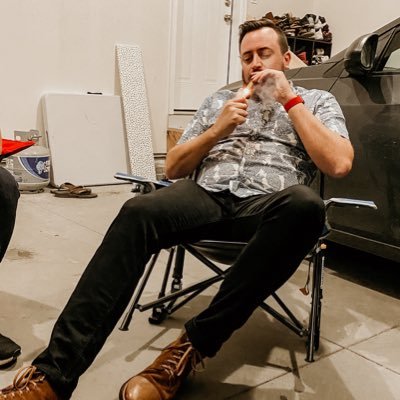 Profile Picture of Eric DeVries (@eddevries10) on Twitter