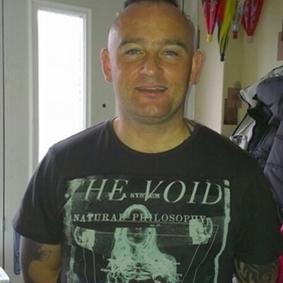 Profile Picture of Jason Hinchliffe (@nutterjay72) on Twitter