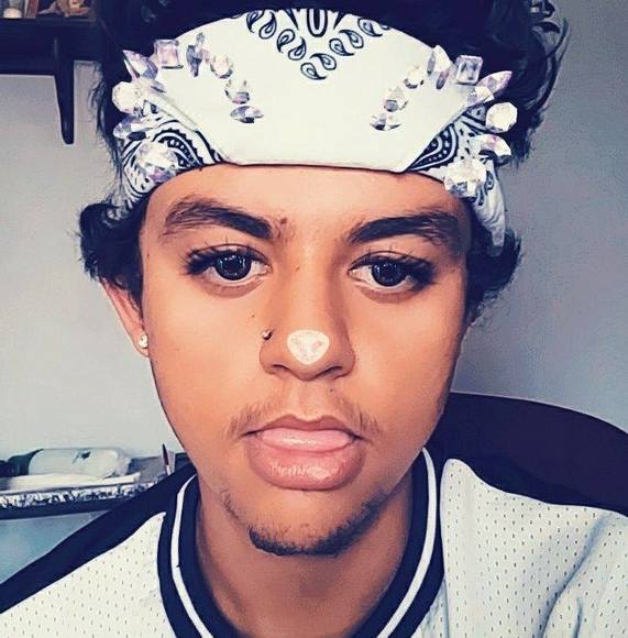 Profile Picture of Richard Gonzales (@richie120509) on Poshmark