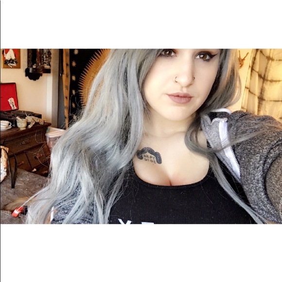 Profile Picture of Mara Jade (@marajade1313) on Poshmark