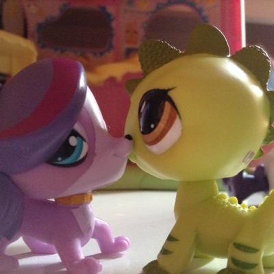 Profile Picture of Brittany Lace (@starler2005) on Twitter