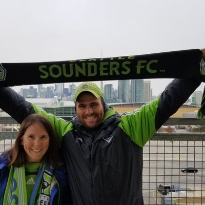 Profile Picture of Josh Schultz (@RaveGreenJosh) on Twitter