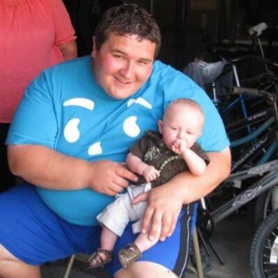 Profile Picture of Tyler Hoy (@Chipershoy) on Twitter