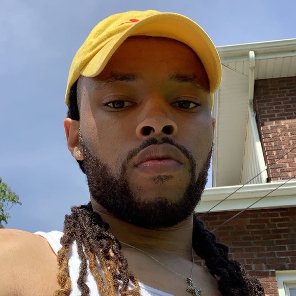 Tramayne Harris - Poshmark Profile Picture of Tramayne Harris (@mayne44) on Poshmark