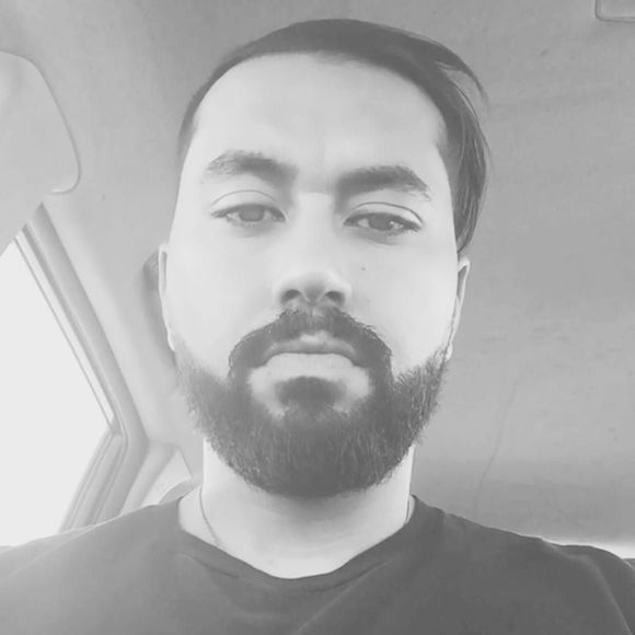 Profile Picture of Michael Serrano (@mcuevas87) on Poshmark