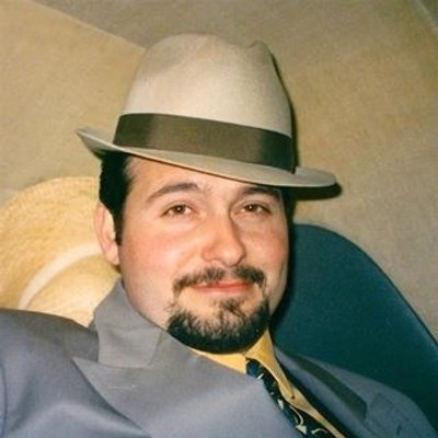 Profile Picture of Gavin Bird (@Badassbudgie) on Twitter