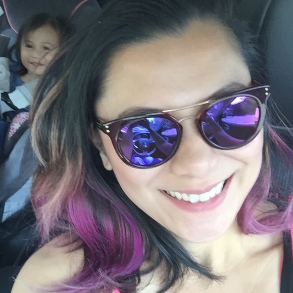 Profile Picture of Claudine Ragasa (@charisse04) on Poshmark