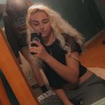 Profile Picture of Destini Mitchell (@badbitxh_des_00) on Instagram