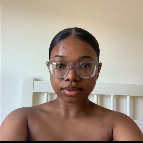 Profile Picture of Tracy Dartey (@tracydartey) on Poshmark