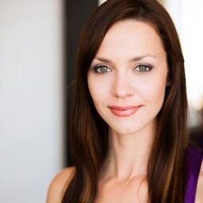 Profile Picture of Laura Johnson (@LauraLadyJayne) on Twitter