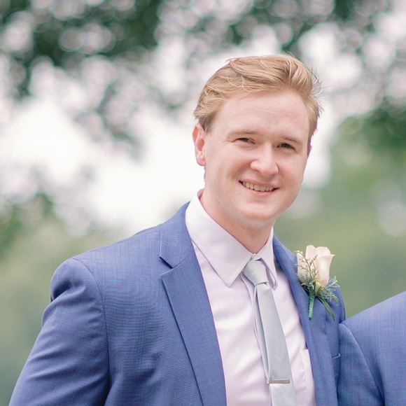 Profile Picture of Logan Wilson (@ljwilson102) on Poshmark