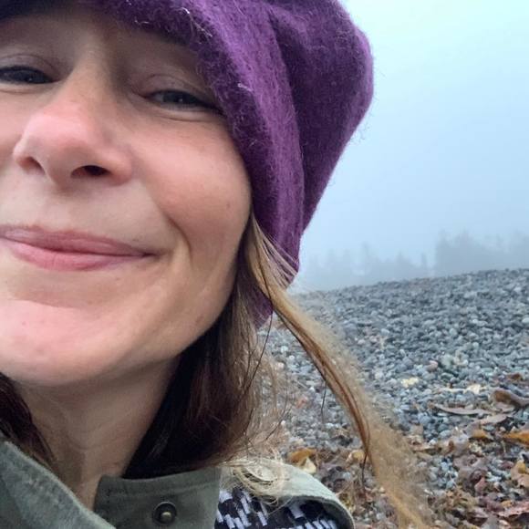 Alicia Neiber - Poshmark Profile Picture of Alicia Neiber (@aliciasoulfire) on Poshmark