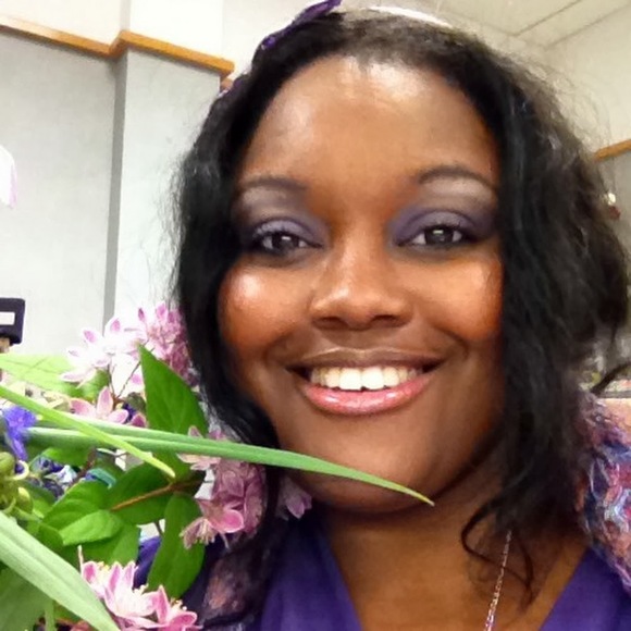 Profile Picture of Joselyn Williams (@josdavenport08) on Poshmark