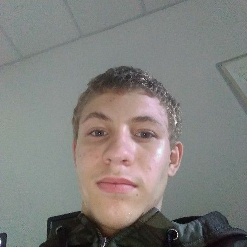 Profile Picture of Russell round (@bosses000) on Tiktok