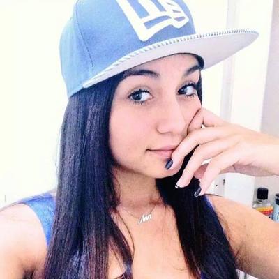 Profile Picture of Karen Silva Lima Car (@princesa_biel_) on Twitter