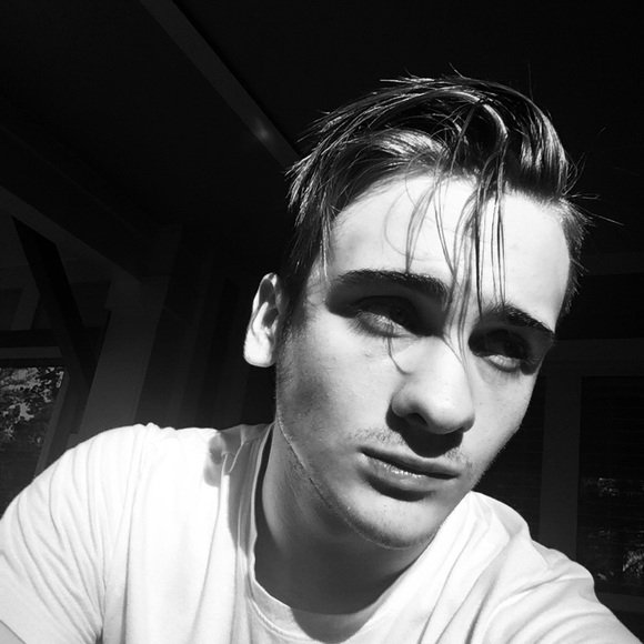Profile Picture of Shawn Dirksen (@sdirksenjr7) on Poshmark