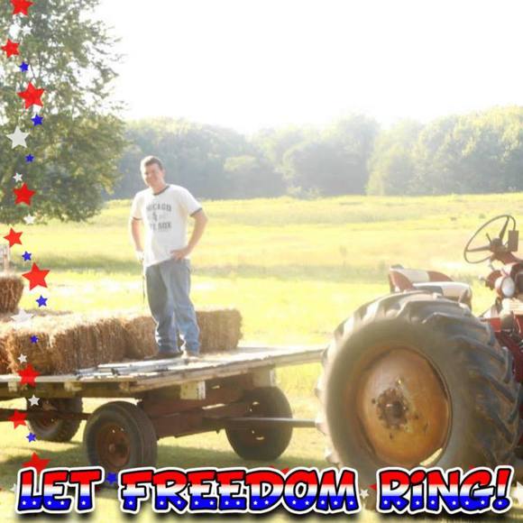 Profile Picture of Matthew Brandon (@matthewbrandon) on Poshmark