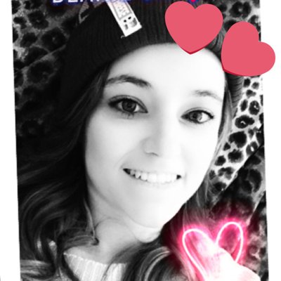 Profile Picture of Jasmine Osborne (@jazzy8909) on Twitter