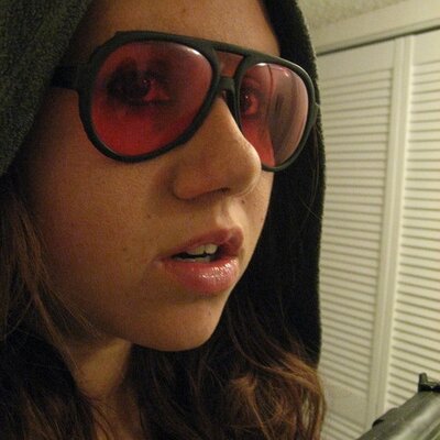 Profile Picture of Jenna Levy (@sweetjennalou) on Twitter