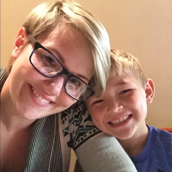 Profile Picture of Brianna Knapp (@brianna_knapp) on Poshmark