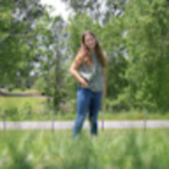 Profile Picture of Anna campbell Boyd (@annacampbellboy) on Poshmark