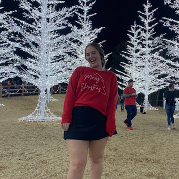 Profile Picture of Eliza Dixon (@elizadixon310) on Poshmark