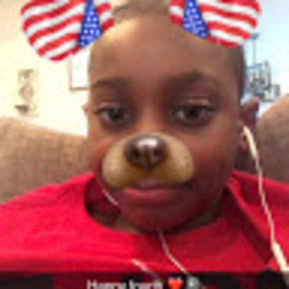 Profile Picture of Rylee Clausell (@ryleeclausell51) on Poshmark