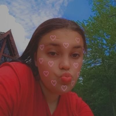 Profile Picture of Claire Starrett (@claire_starrett) on Twitter