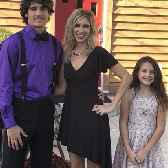 Profile Picture of Latson Amber (@latsonhyt) on Poshmark