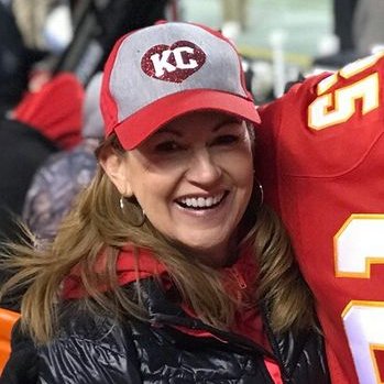 Profile Picture of Pam Barrett (@PamBarr777) on Twitter