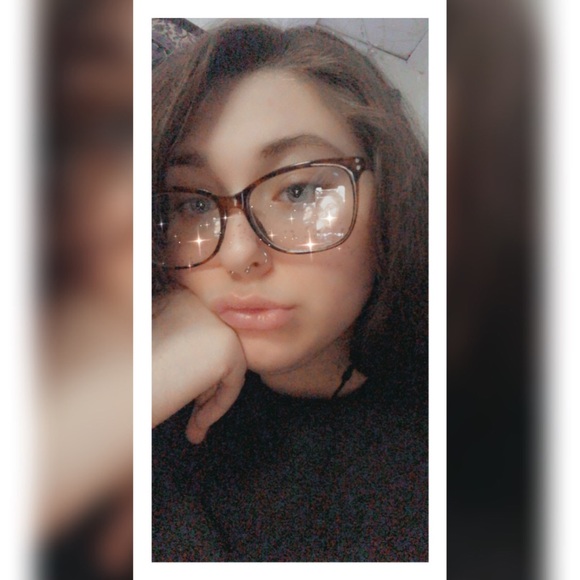 Profile Picture of Kayla Menditto (@kayla82500) on Poshmark