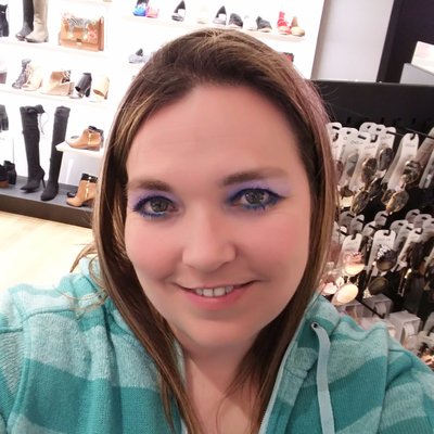 Profile Picture of TORI Davidson (@TORIEDEN1) on Twitter