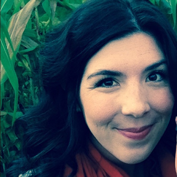 Profile Picture of Megan Toomey (@brightms) on Poshmark