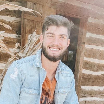 Profile Picture of Bradford Downs (@touchDOWNS97) on Twitter