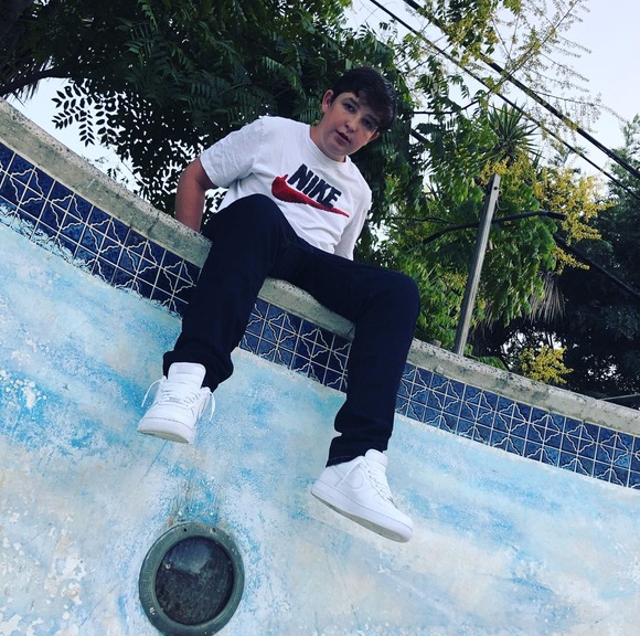 Profile Picture of Kevin Rawlins (@kevinrawlins94) on Poshmark