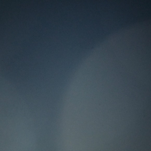 Profile Picture of Yuqing Liu (@lyq05617) on Poshmark