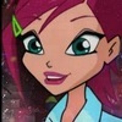 Profile Picture of Scarlett McDowell (@McDowellSmith) on Twitter