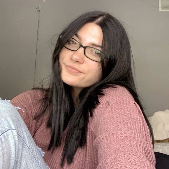 Profile Picture of Teagan Kokesch (@teagankokesch) on Poshmark