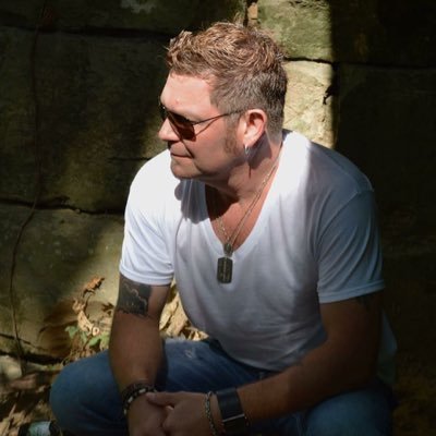 Profile Picture of Joe Bayer (@countryjoebayer) on Twitter