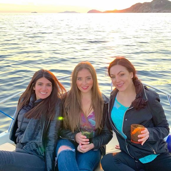 Profile Picture of Elizabeth Tauben (@elizabethtauben) on Poshmark